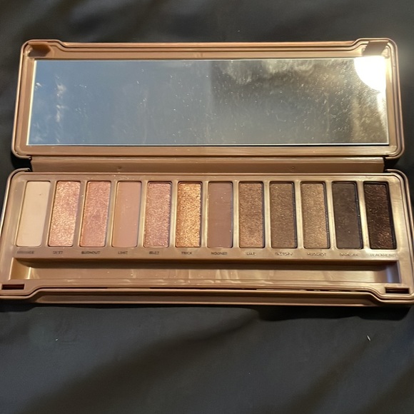 URBAN DECAY- NAKED 3 - Picture 2 of 2